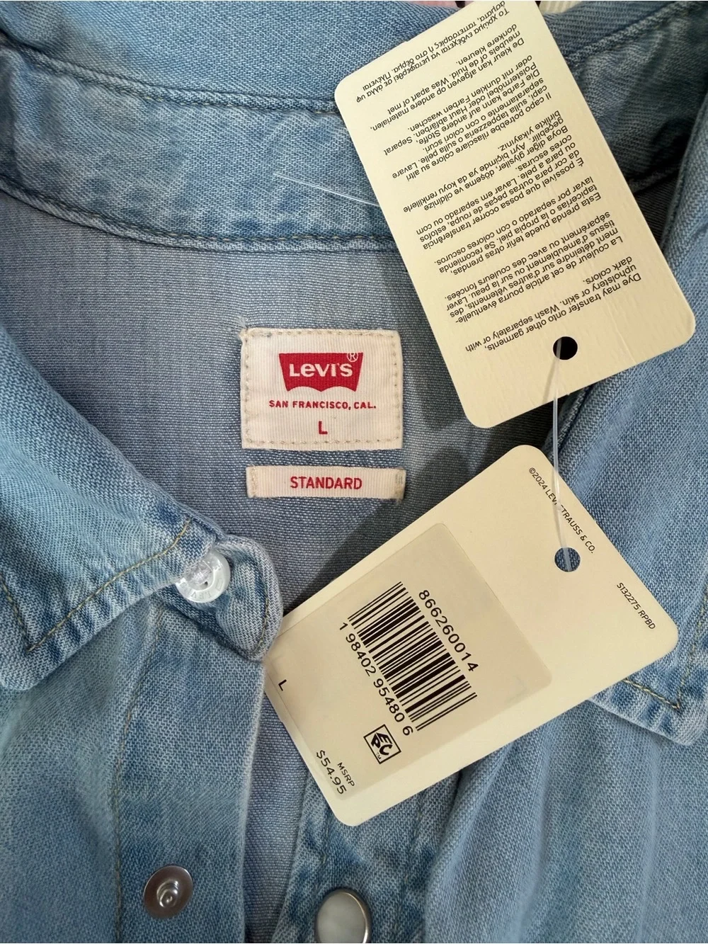 Levi's Light Blue Short-Sleeve Denim Western Shirt - Snap Front. Size L.